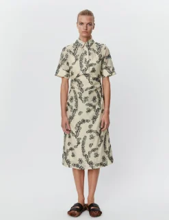 Joanna - Floral Jacquard - ALMOND OIL