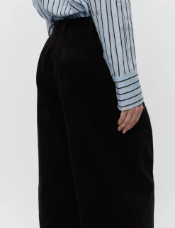 Ricardo - Contemporary Corduroy - BLACK