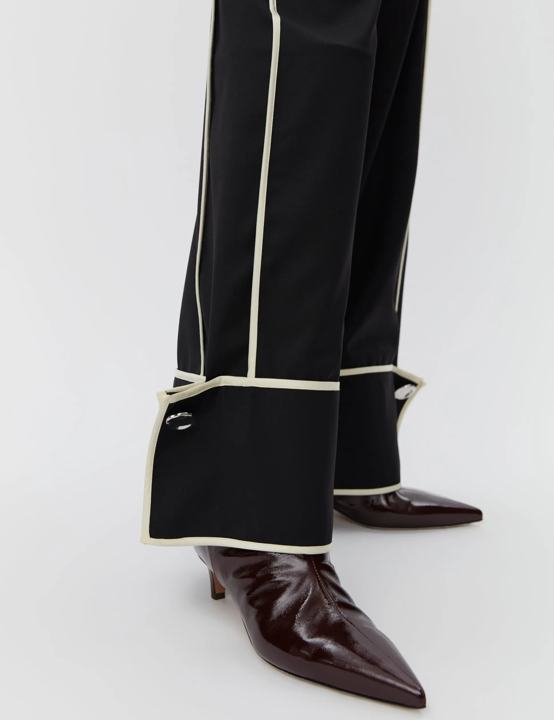 Walt - Refined Suiting Blend - BLACK